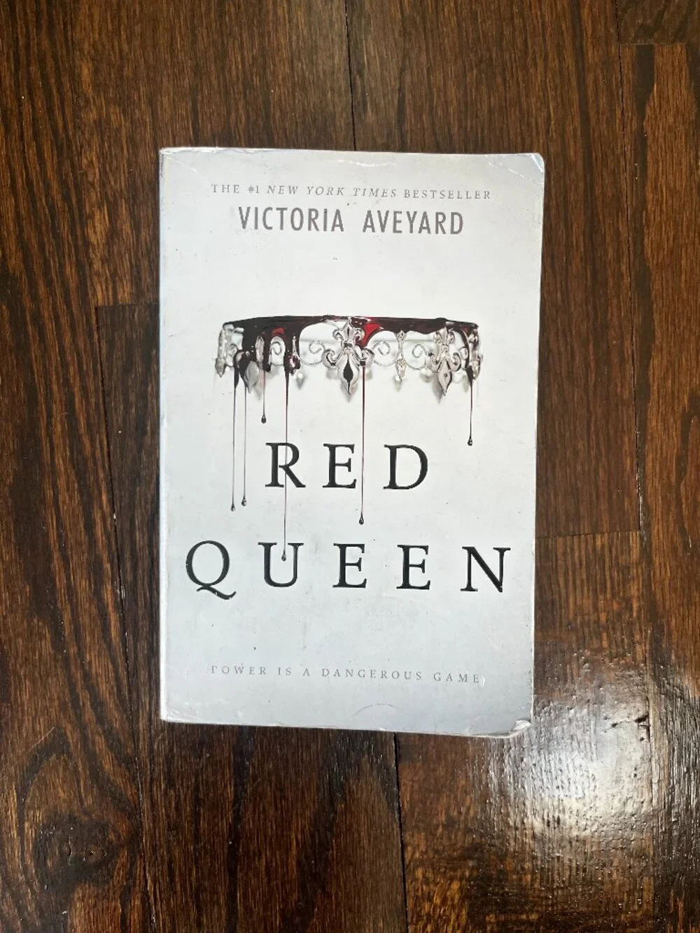 Red Queen by Victoria Aveyard